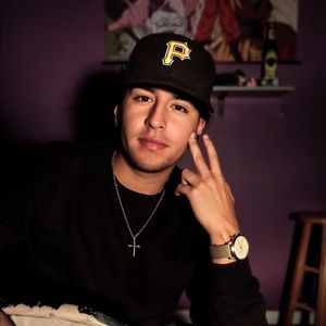 Meet your Posher, Derek